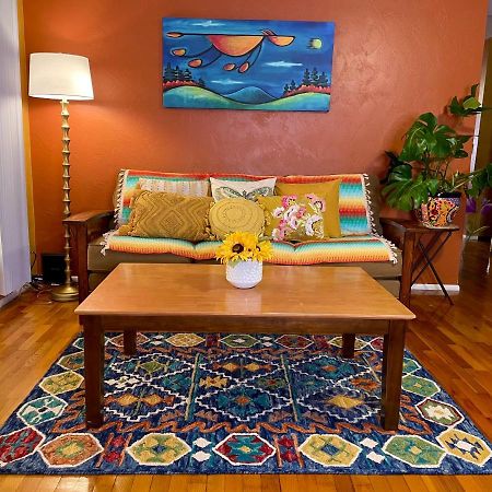 Colorful 50'S Ranch In The Heart Of Eugene 빌라 외부 사진