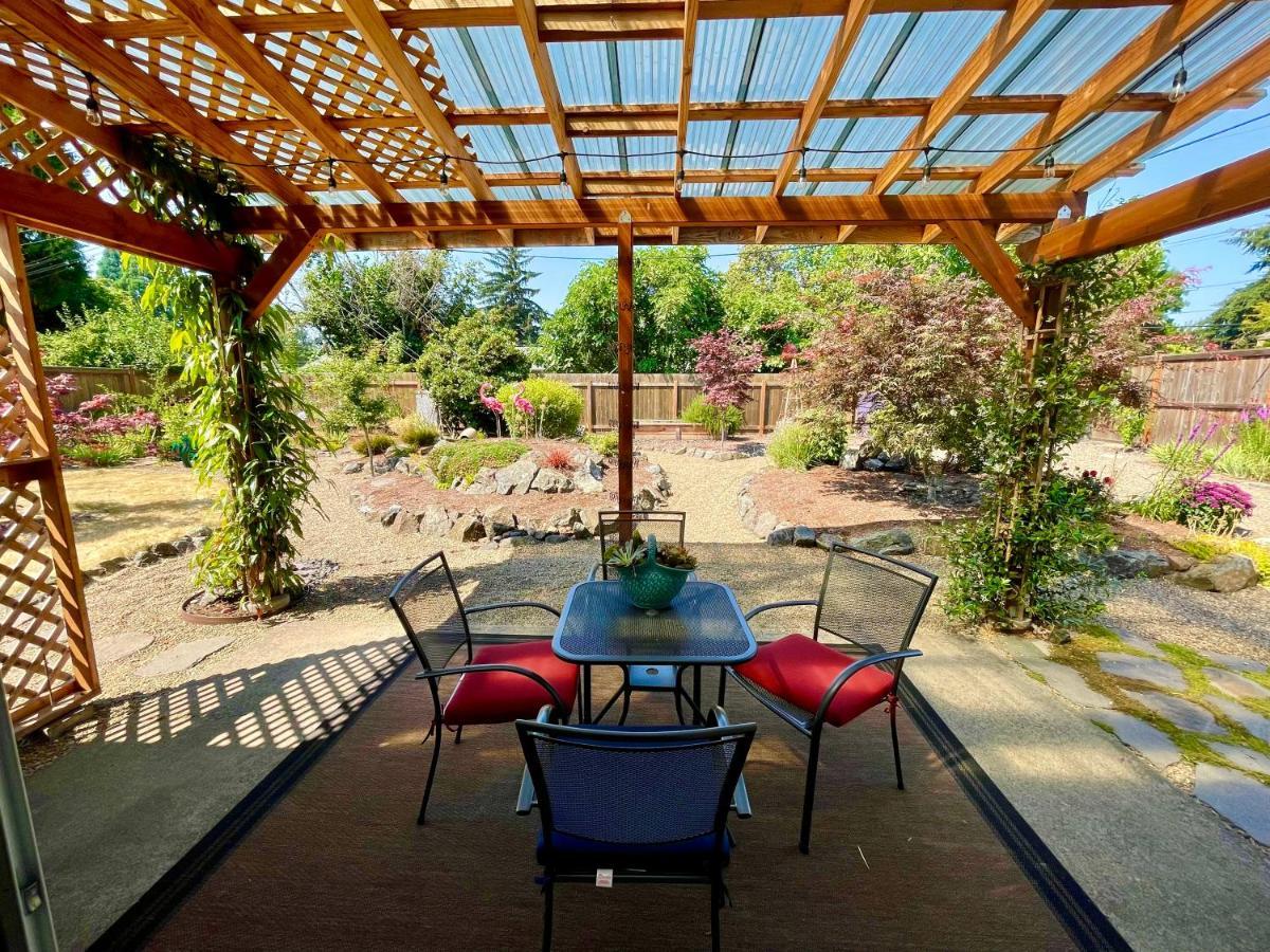 Colorful 50'S Ranch In The Heart Of Eugene 빌라 외부 사진