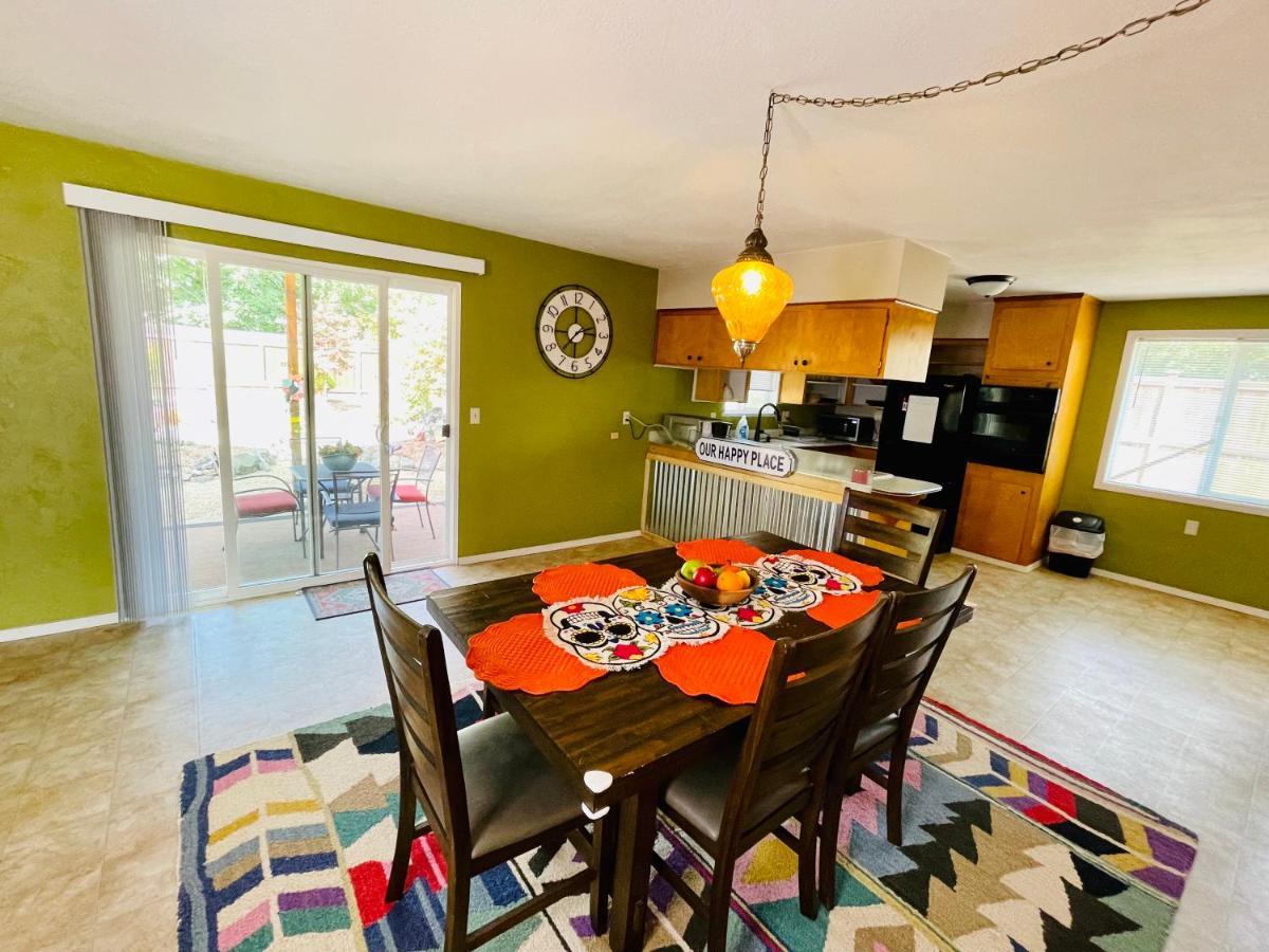 Colorful 50'S Ranch In The Heart Of Eugene 빌라 외부 사진